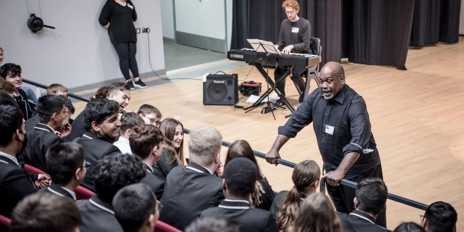 Opera singer performs for schoolchildren